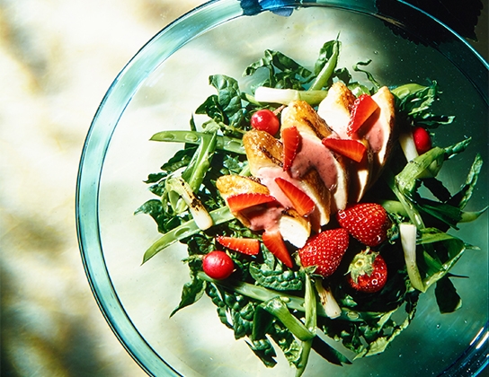 Strawberry, chicken and spinach salad
