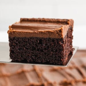 Chocolate mayonnaise cake