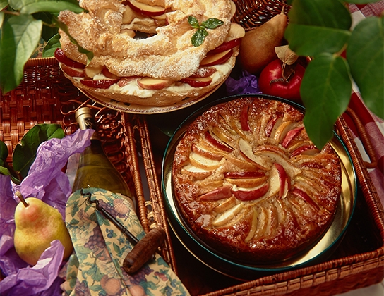 Apple-pear buttermilk cake with maple syrup glaze