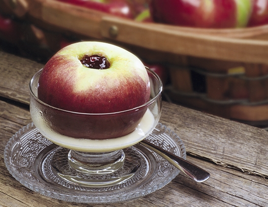Baked apples with custard sauce