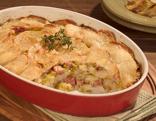 Leek, potato and ham gratin