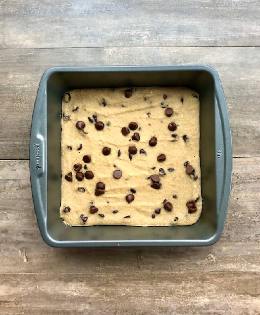 Lower calorie chocolate chip cookie skillet - the meal prep manual