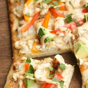 Cajun chicken flatbread