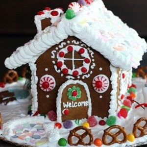 Gingerbread house (recipe and pattern)