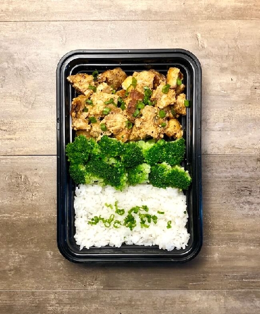 Garlic sriracha chicken - the meal prep manual