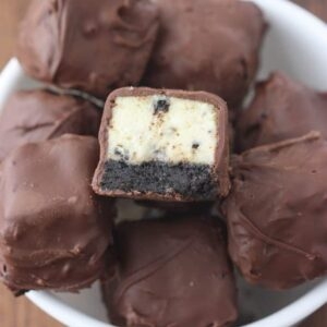 Oreo cheesecake bites