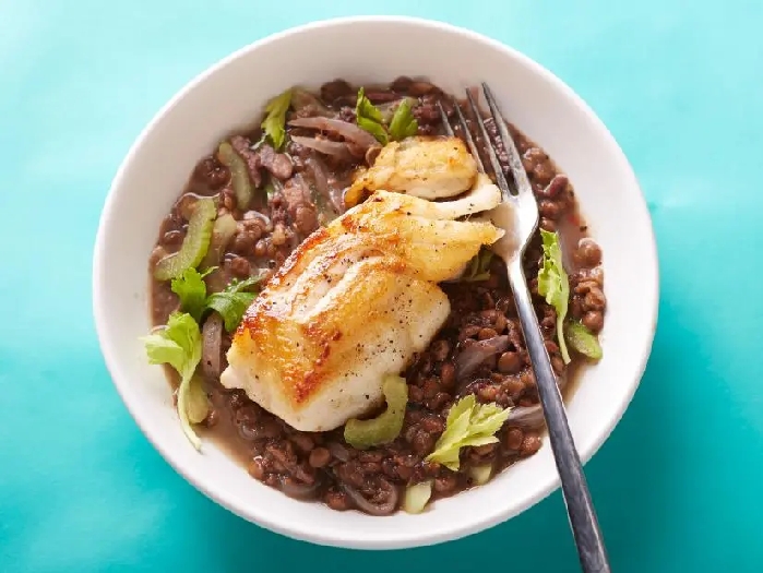 25-minute cod with lentils recipe