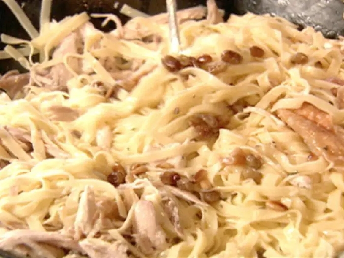 Tagliatelle with chicken recipe