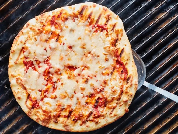 2-ingredient grilled pizza dough recipe