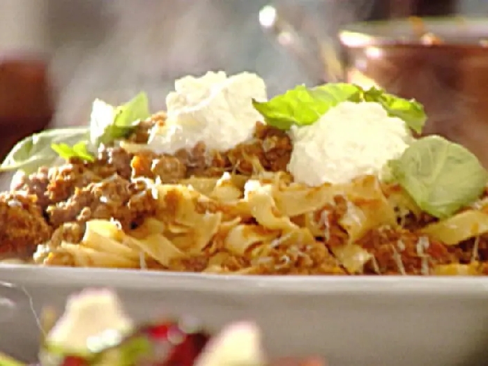 Tagliatelle bolognese recipe