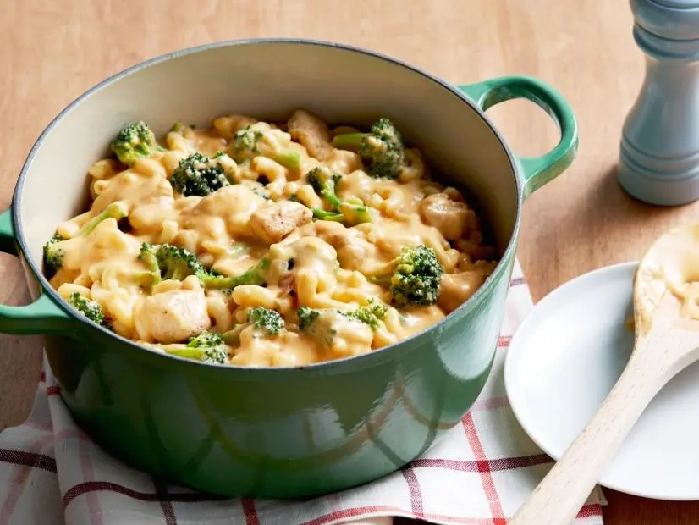 Mac and cheddar cheese with chicken and broccoli recipe