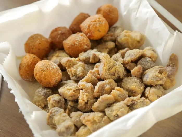 Eastside fish fry's famous chicken gizzards recipe