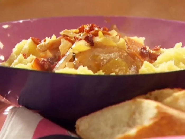 Quick chick-in-wine with brie-yukon gold mashed potatoes recipe