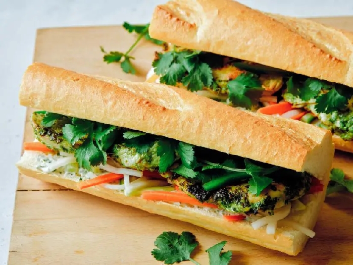 Galangal chicken bánh mì recipe
