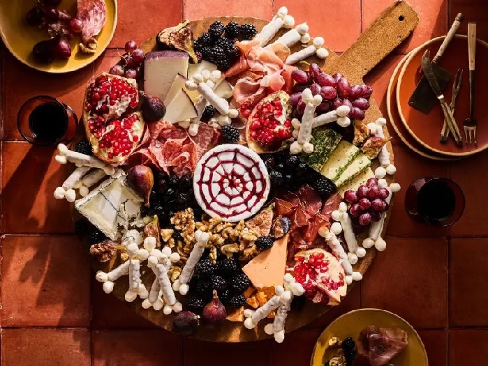 Halloween charcuterie board recipe