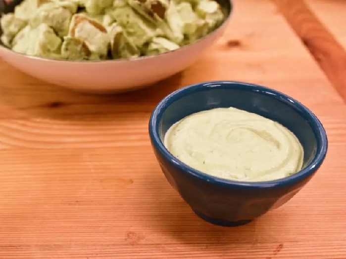 Jalapeno-avocado cashew cream recipe