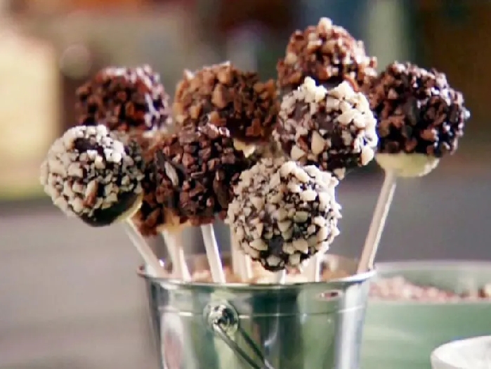 No recipe recipe: chocolate-dipped cheesecake lollipops recipe