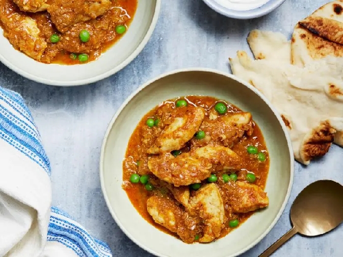 15-minute curry with chicken and peas recipe