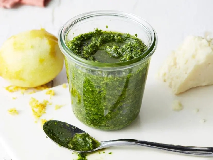 Kale and cashew pesto recipe