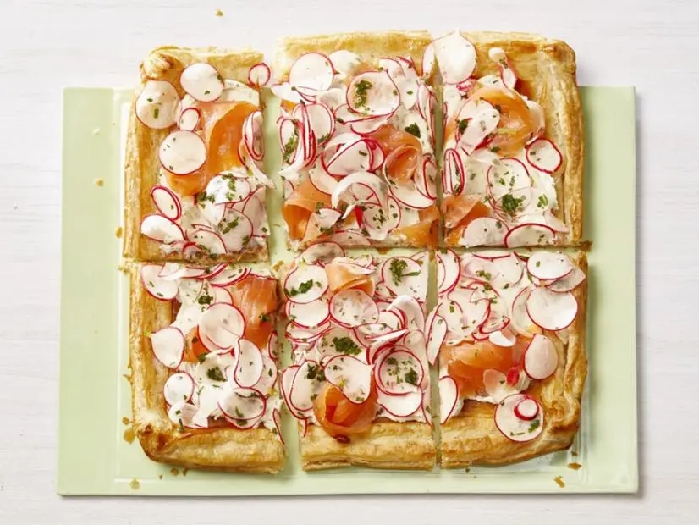 Radish and smoked salmon tart recipe