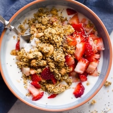 Quinoa granola