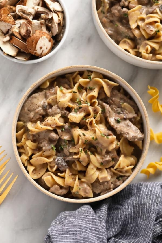 Easy beef stroganoff
