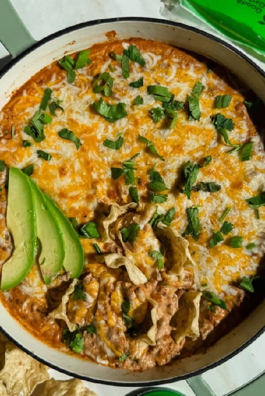 Ground beef cottage cheese queso