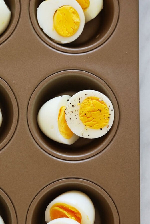 Easy hard boiled eggs (in oven)