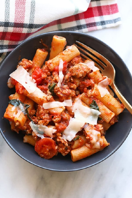 30-minute sausage pizza pasta