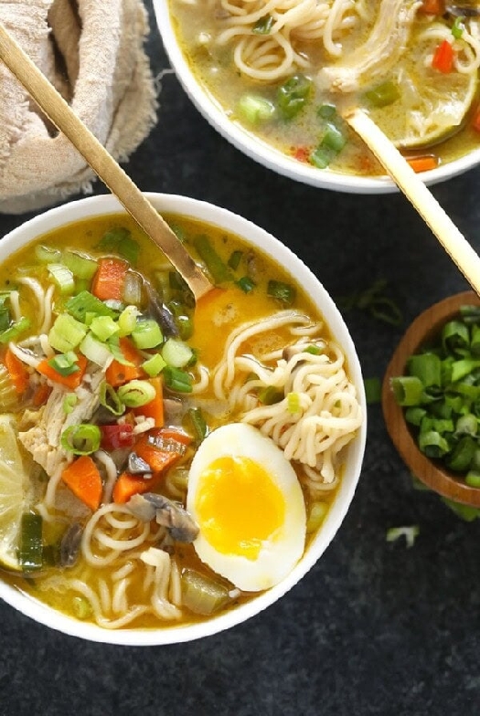 Ramen chicken noodle soup