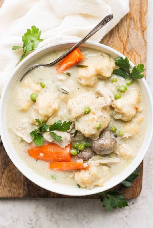 Slow cooker chicken and dumplings