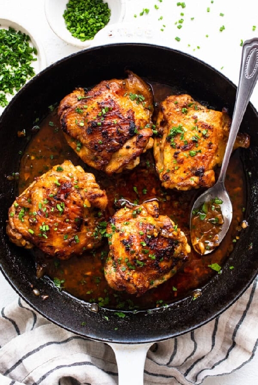 Crispy cast iron chicken thighs