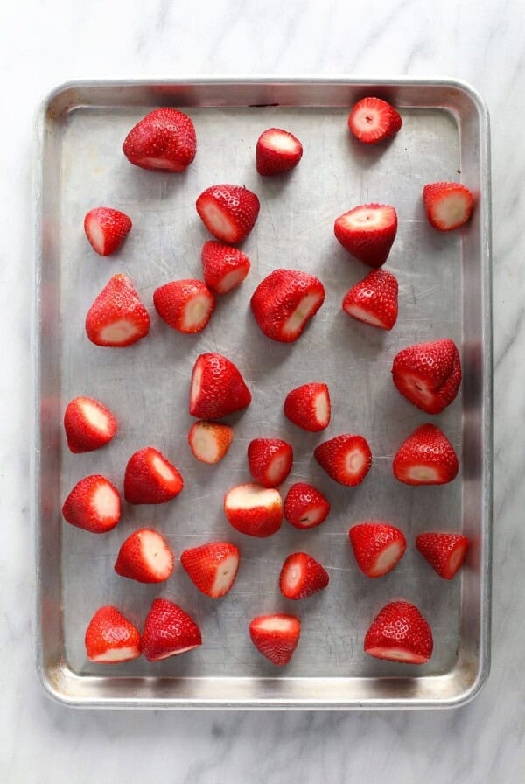 How to freeze strawberries