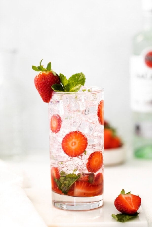 Strawberry mojito