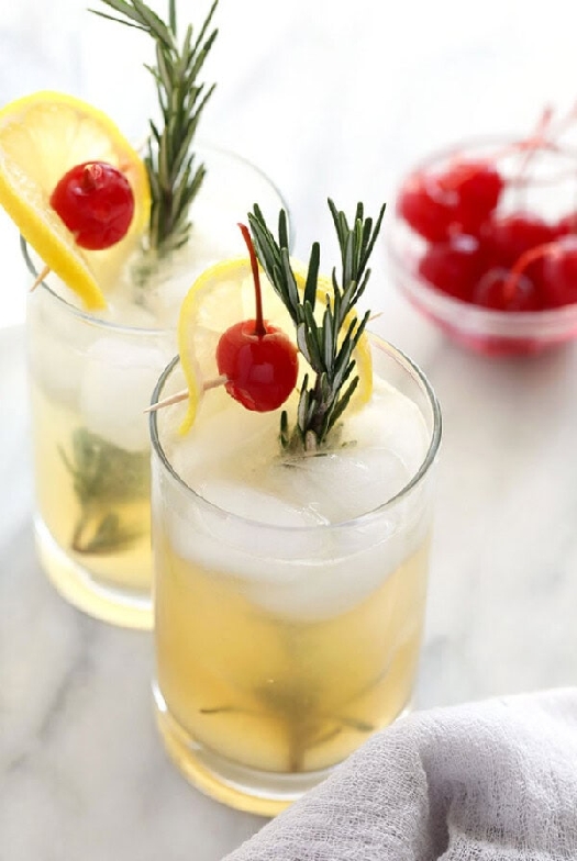 Rosemary vodka collins