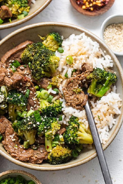 Instant pot beef and broccoli