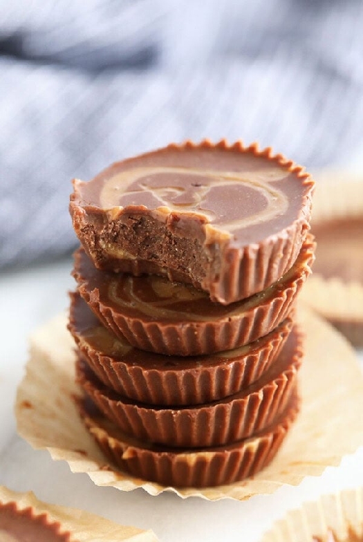 Chocolate peanut butter fat bombs