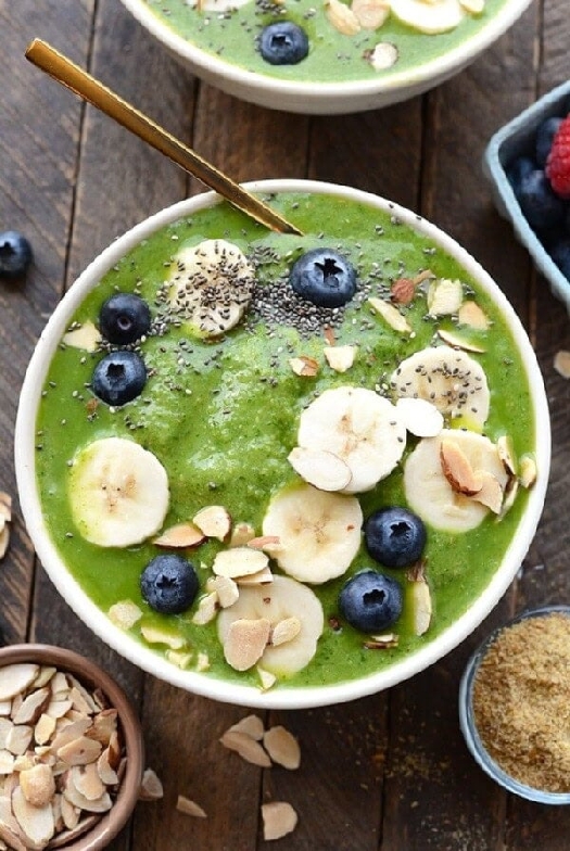 Healthy green smoothie bowl