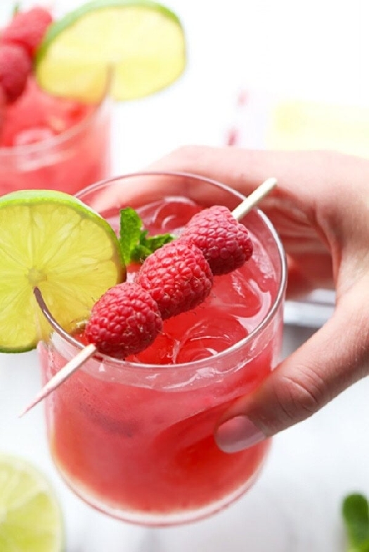 Ginger raspberry mojito