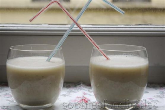 A Healthy & Tasty Banana Shake