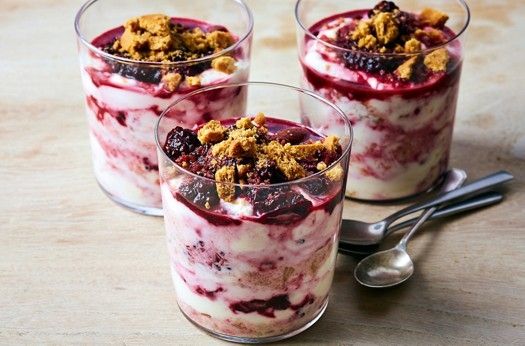 Blackberry & apple ripple fool