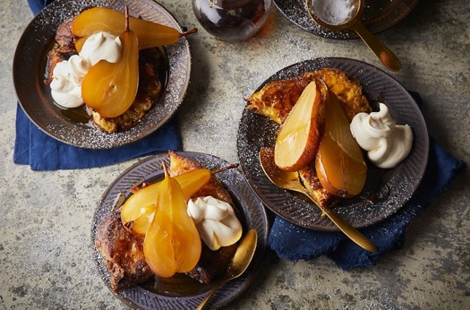 Panettone french toast with pears in marsala