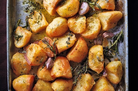 Heston's ultimate christmas roast potatoes
