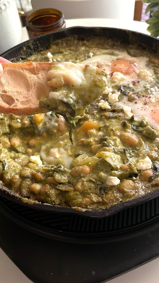 Pesto shakshuka