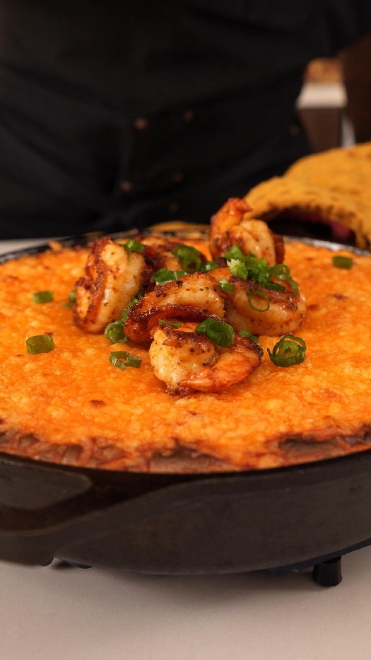 Cheesy shrimp dip