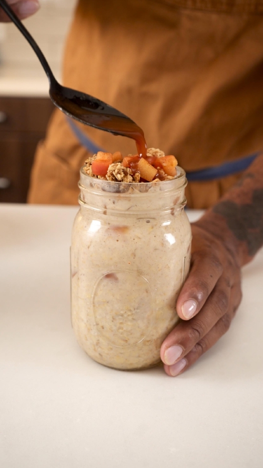 Apple pie overnight oats