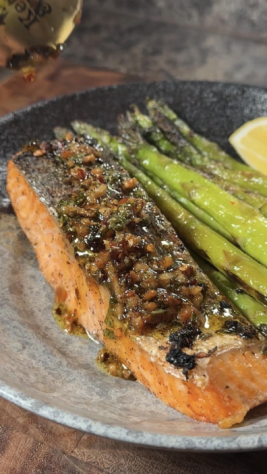 Garlic butter air-fryer salmon