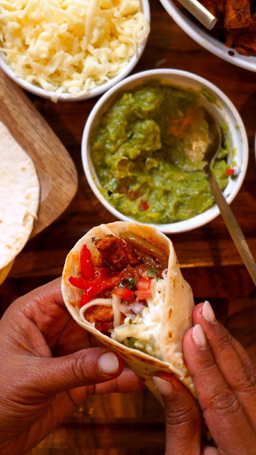 30-minute sheet pan chicken fajitas - family meals