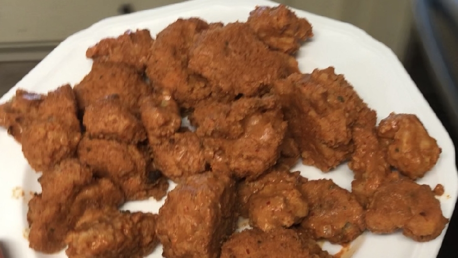 Cauliflower “hot wing” bites