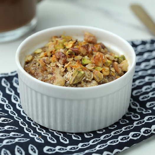 Baklava baked oatmeal